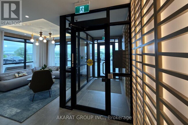 Photo du bâtiment - 740 Whitlock Ave