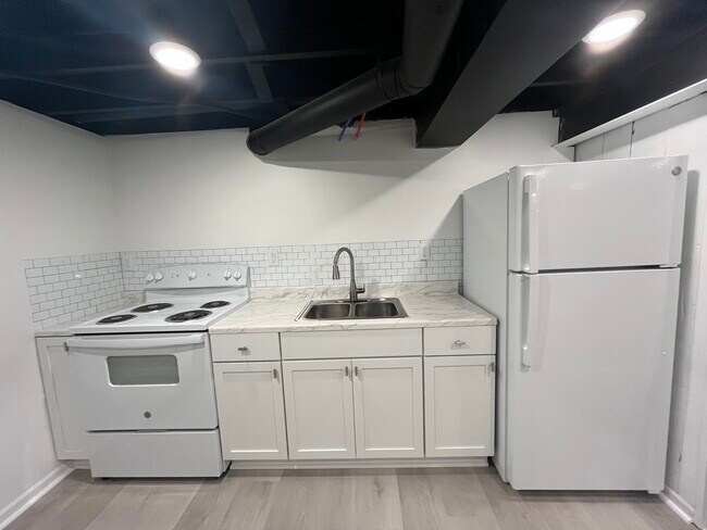 Foto del edificio - 512 63rd Ave NE