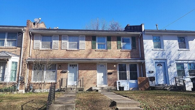 Building Photo - 5033 Wabash Pl