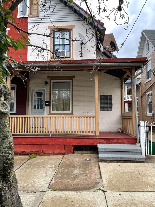Primary Photo - 1139 Church St