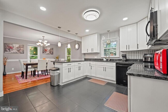 Foto del edificio - 1427 Candlewood St