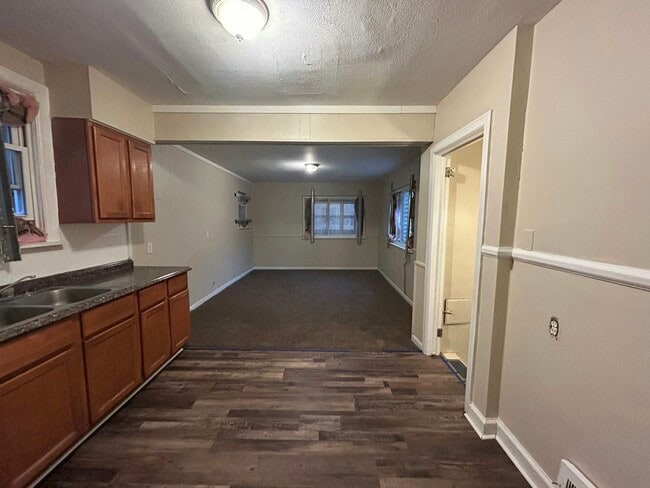 Foto del edificio - 11490 Laing St