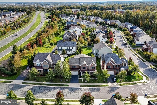 Building Photo - 42229 Majestic Knolls Dr