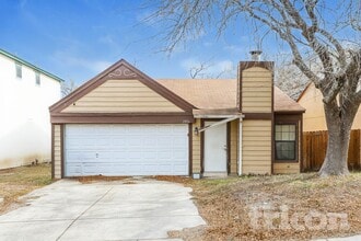 Building Photo - 2806 Coral Field Dr