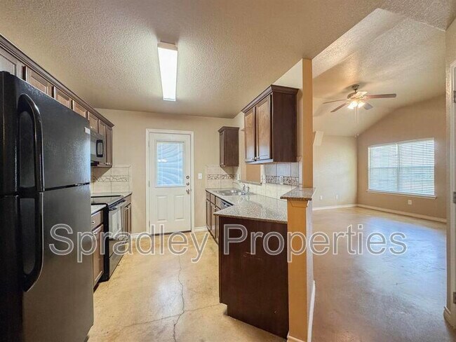 Foto del edificio - 771 E Ridge Blvd