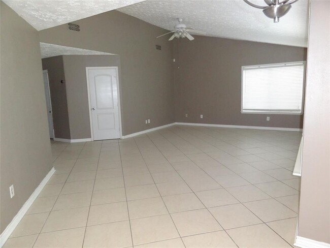 Building Photo - 23810 Tayloe House Ln