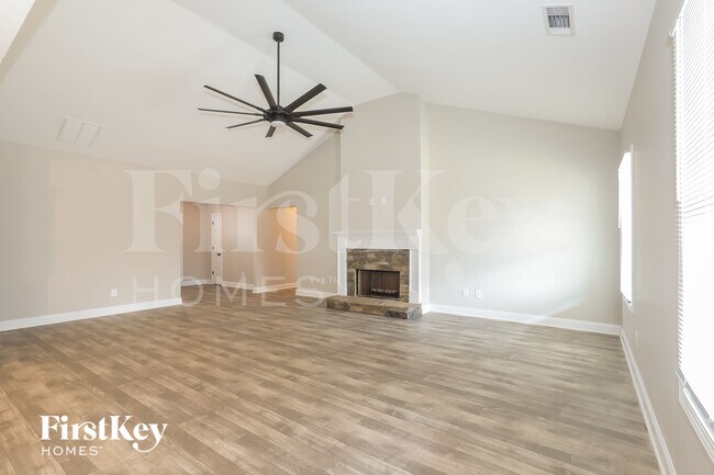 Building Photo - 1205 Oak Springs Wy