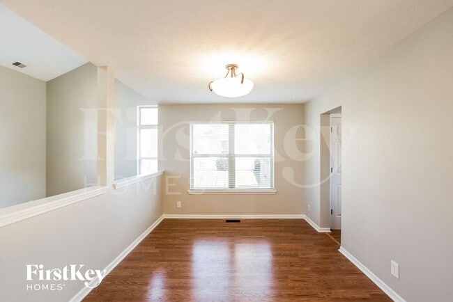 Building Photo - 18917 Fairfield Blvd