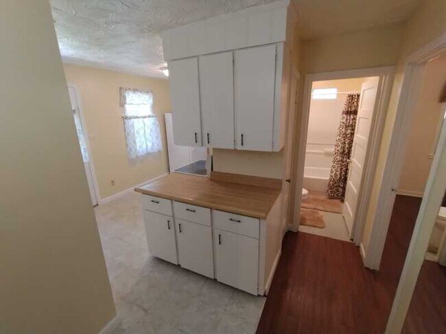 Building Photo - 8743 Buttercup Street - .