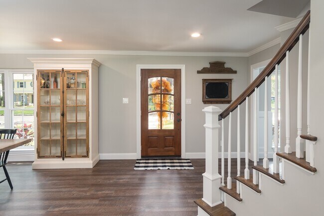 Foto del edificio - 726 Thistlewood Dr