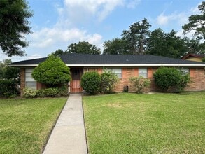 Building Photo - 10503 Homestead Rd