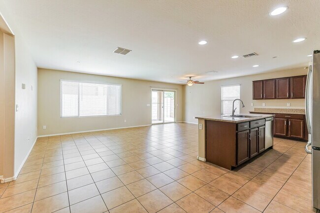 Building Photo - 1461 N Balboa