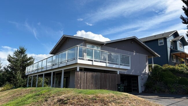 Building Photo - 5448 Marian Dr NE