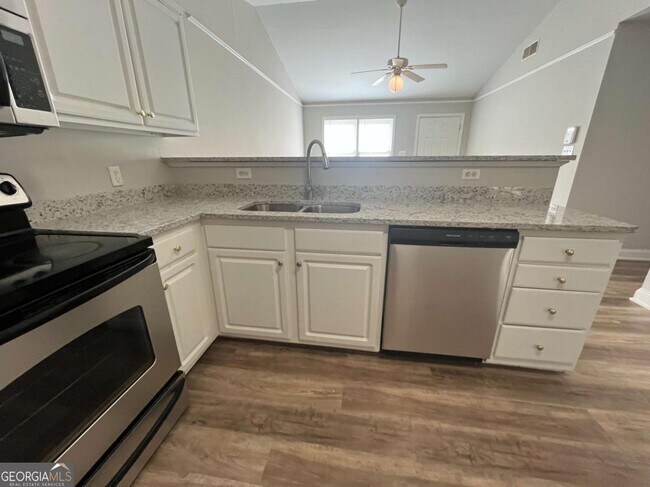 Foto del edificio - 162 Fair Oaks Dr