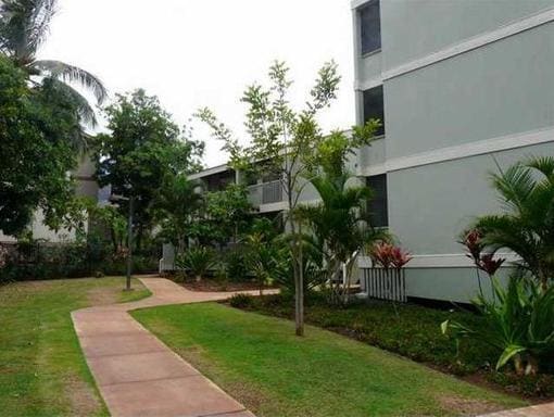 Building Photo - Makaha Oceanview Estates