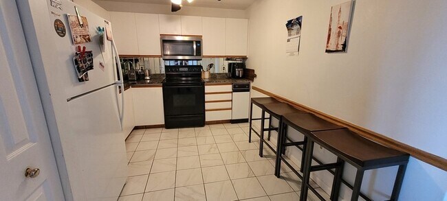 Foto del edificio - 3920 Mystic Valley Pkwy