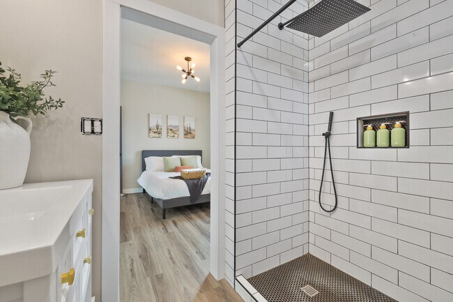 Foto del edificio - 1311 S Adams St