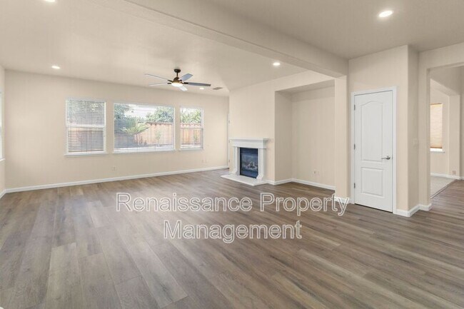 Foto del edificio - 785 Ellerbrook St