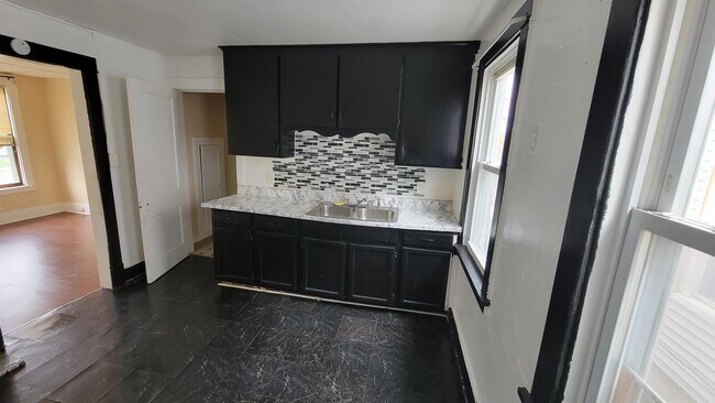 Foto del edificio - 234 Sheridan Ave