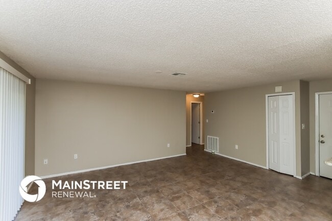 Foto del edificio - 449 Archer Rd SE