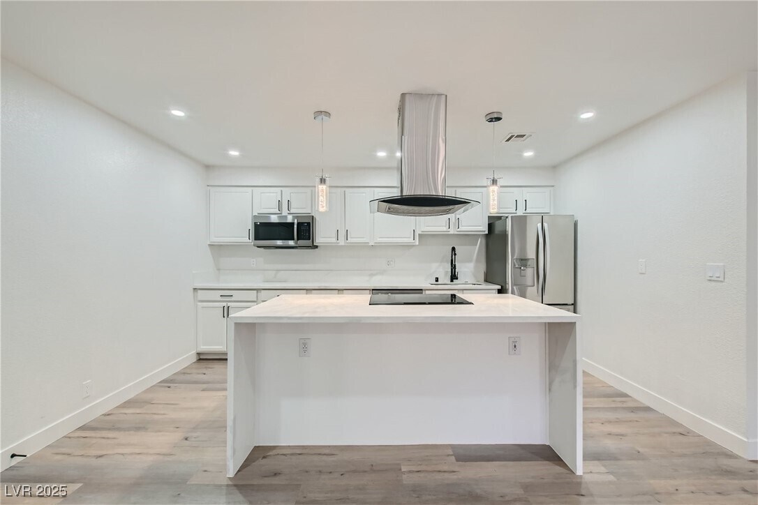 Foto principal - 4330 Sandy River Dr