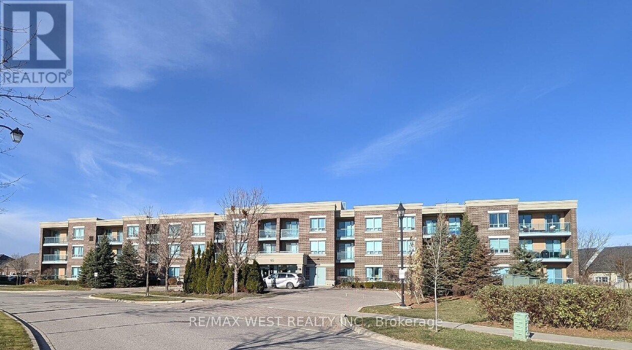 Primary Photo - 65 Via Rosedale