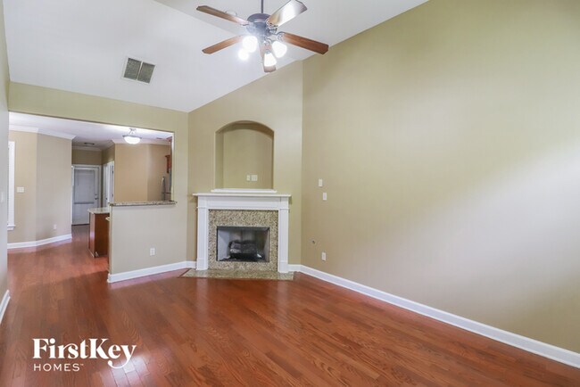 Building Photo - 7409 Brentridge Dr
