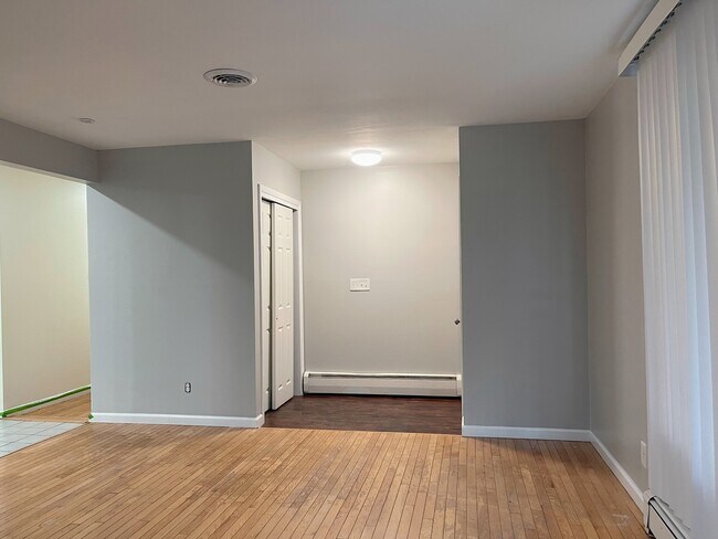 Foto del edificio - 129 Hall St