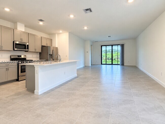 Foto del edificio - 10755 Wilgrove 10755