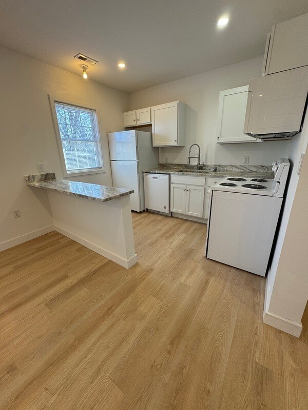 Foto del edificio - 409 N 3 1/2 Ave