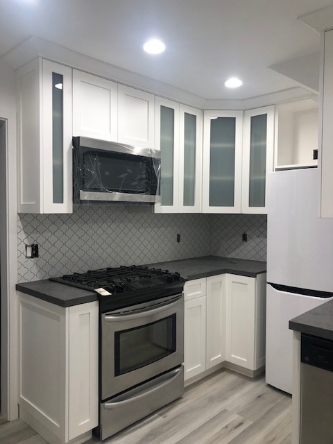 Kitchen - 214 42nd St