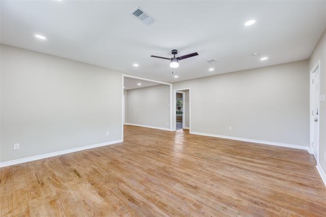 Building Photo - 609 W Owings St