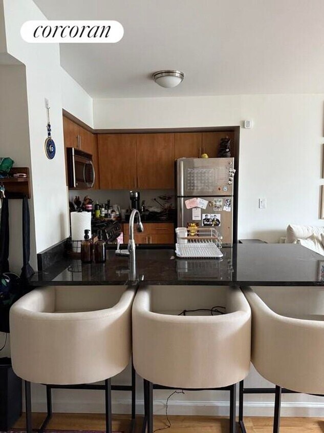 Foto del edificio - 66 W 38th St