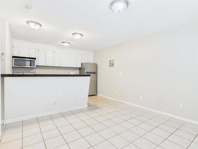 Foto del edificio - 304 E 33rd St