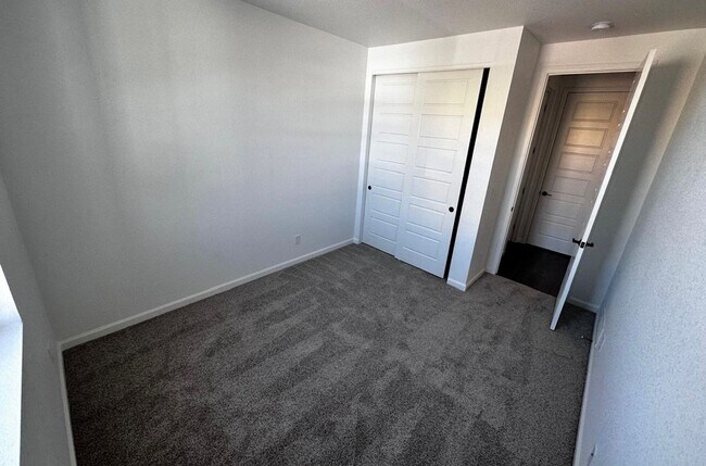 Foto del edificio - 3501 N Buchanan Wy