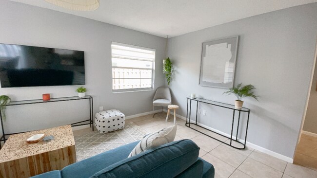 Foto del edificio - 852 96th Ave N
