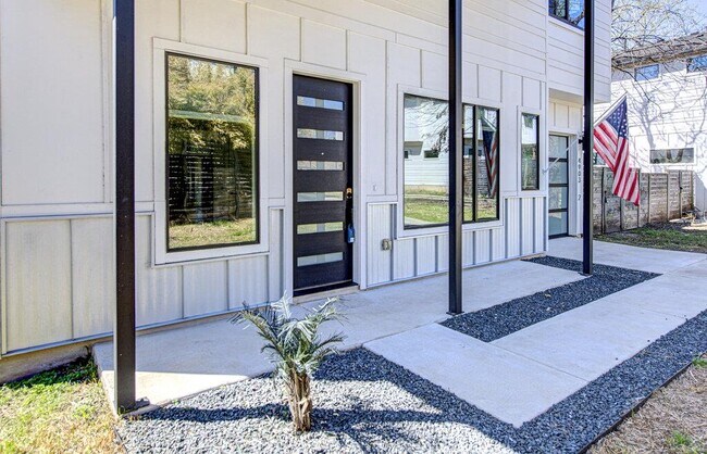 Foto del edificio - 4903 Lyons Rd