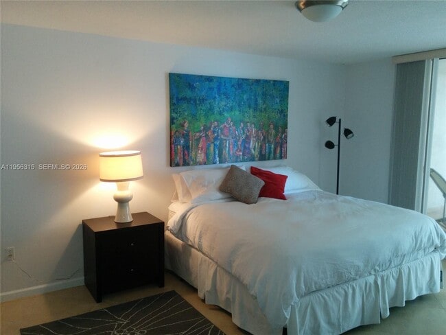 Foto del edificio - 1200 Brickell Bay Dr