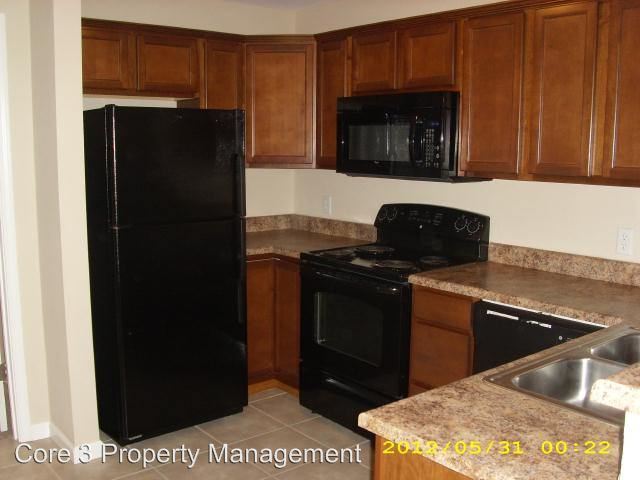 Building Photo - 1104 Ravina Dr