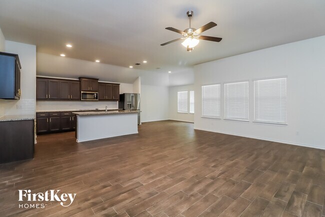 Foto del edificio - 1500 Glade Meadows Dr