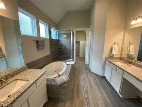 Building Photo - 7414 Evelyn Grv Dr