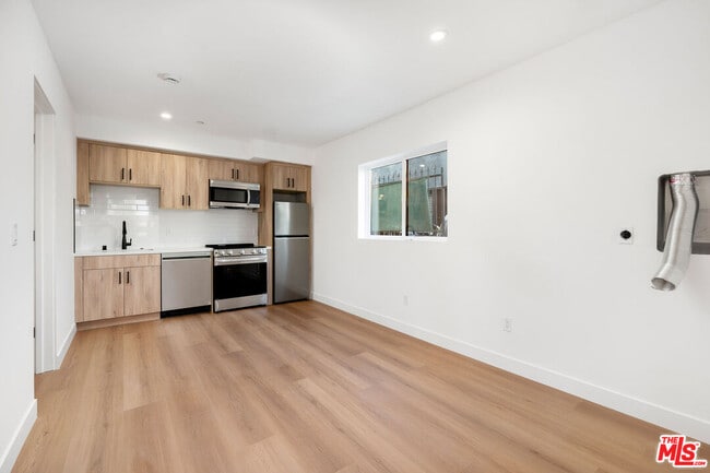 Foto del edificio - 728-724 Robinson St