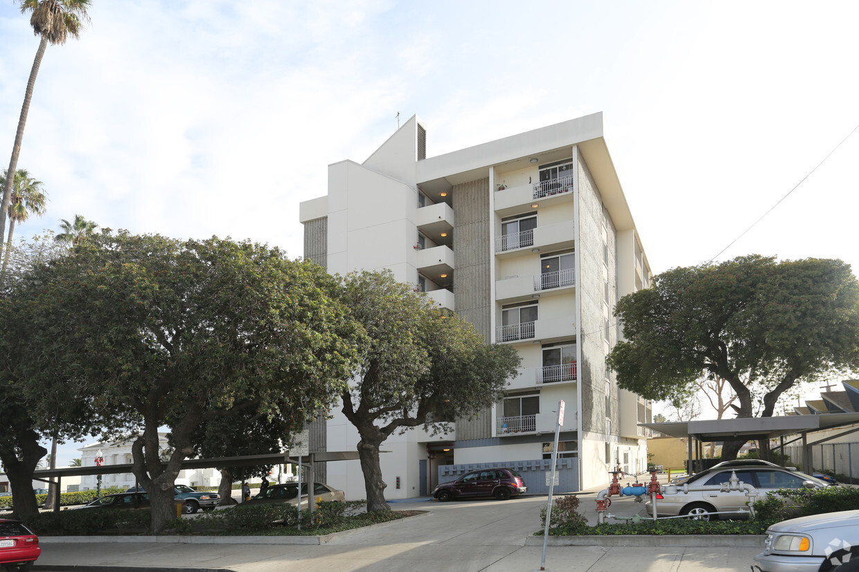 Foto del edificio - Plaza Vista