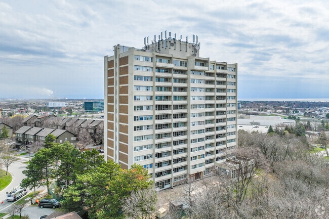 Photo du bâtiment - Ridge Hill Towers