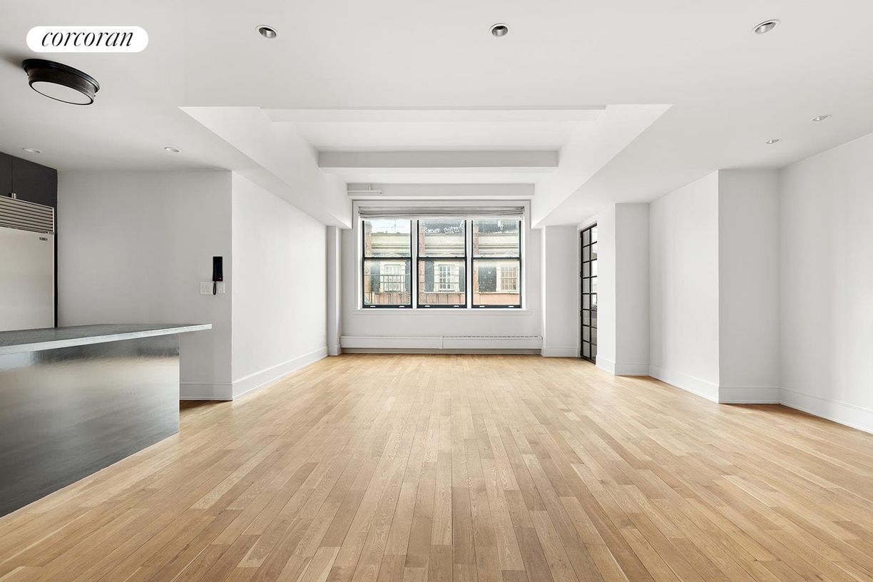 Foto principal - 161 Grand St