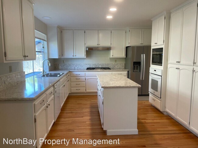 Building Photo - 4 br, 2.5 bath House - 2486 Creek Meadow Dr