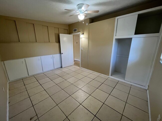 Building Photo - 1344 Terrace Rd