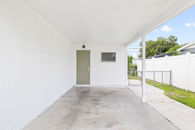 Foto del edificio - 6716 81st Ave