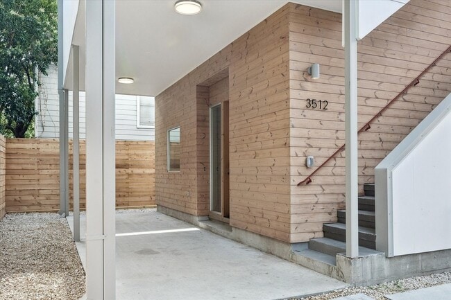 Building Photo - 3512 Mt Vernon St