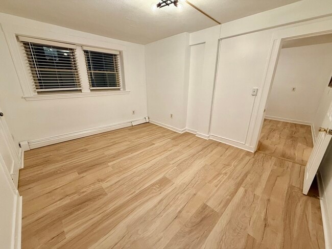 Foto del edificio - 12 Ransom Rd